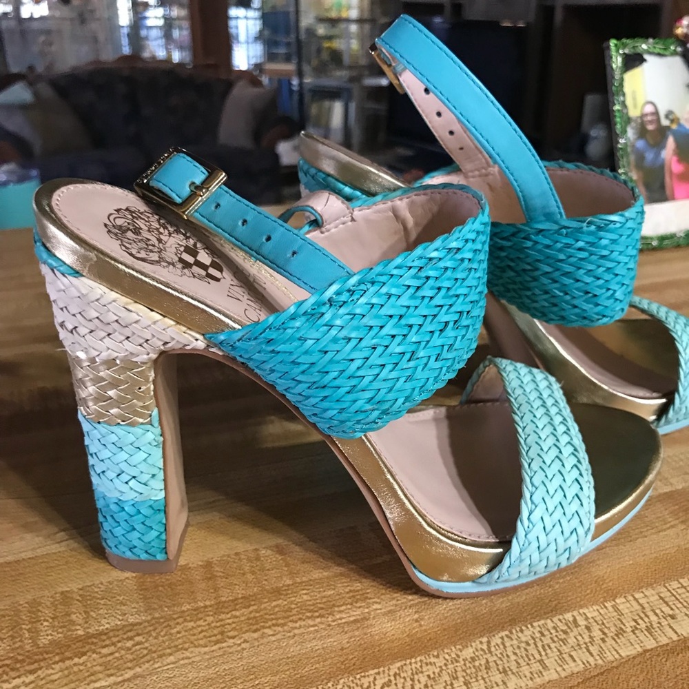 Vince Camuto slings